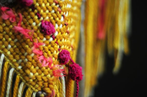 Ruana Poncho Trigo. - Imagen 4
