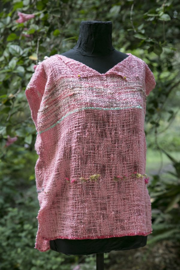 Blusa Rosa.
