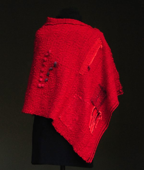 Poncho Rojo.